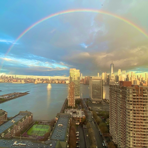 Welcome to my closet!!! Thanks for stopping by! - Picture 9 of 14